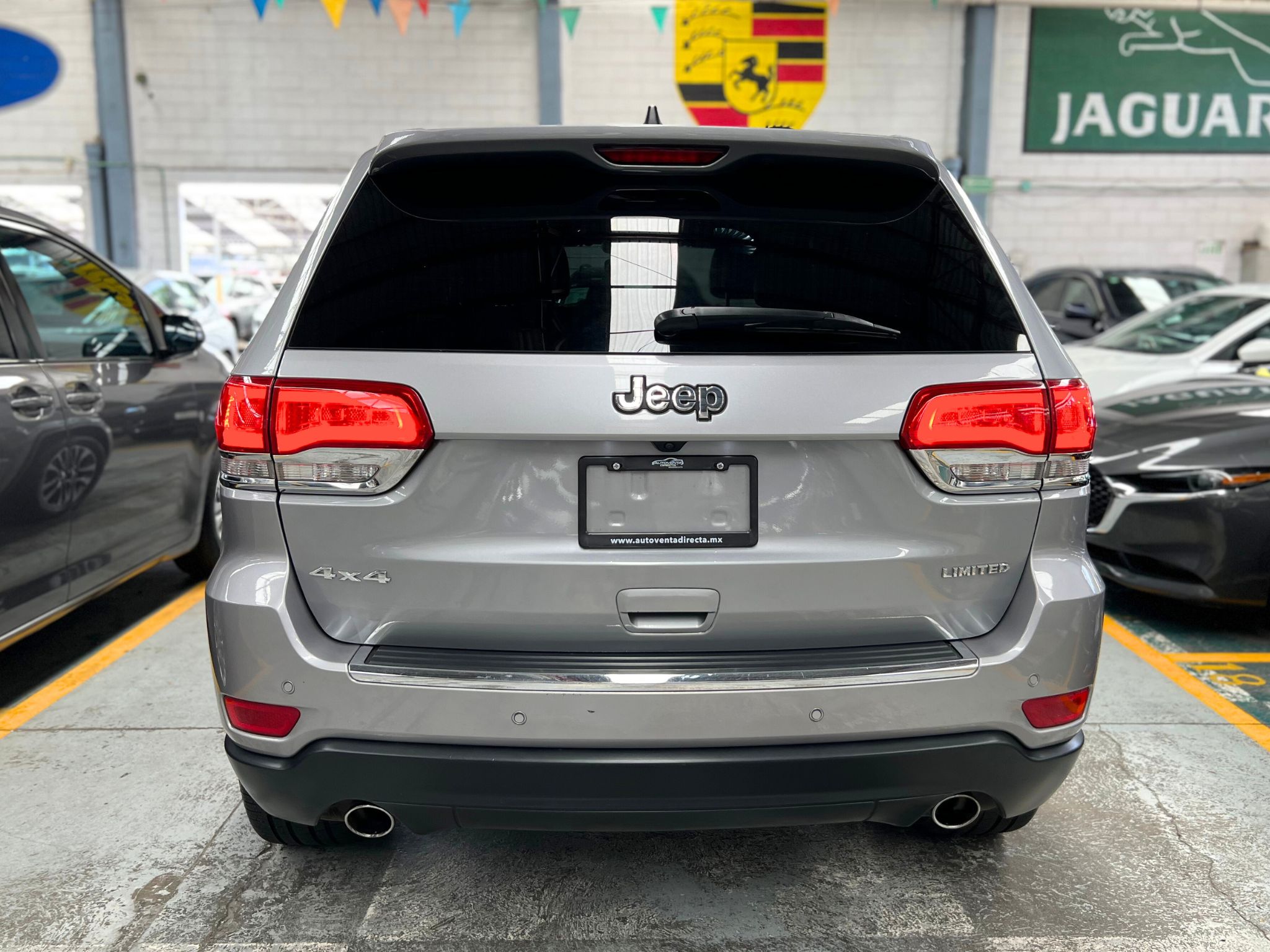 Jeep Grand Cherokee 5.7 Limited Lujo 4x4 2018 At
